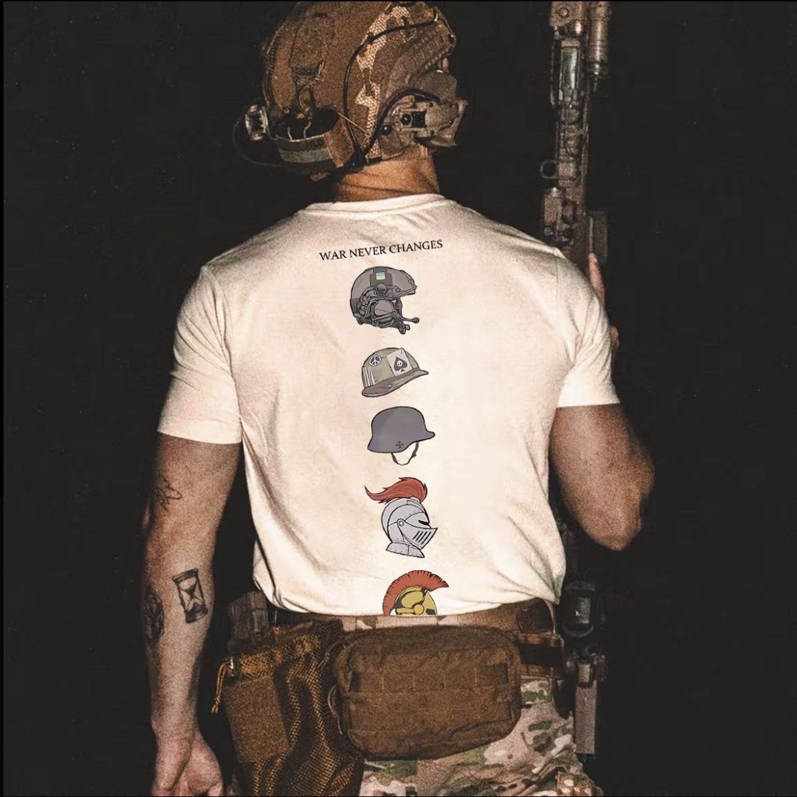 Streetwear Brand Tees - ヘルメット進化の歴史アメリカントレンドブランド半袖Tシャツ夏メンズカジュアルルーズコットンクルーネックTシャツストリートウェア